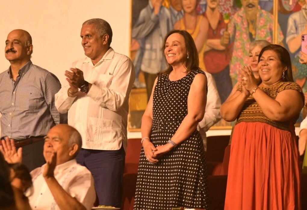 Noche inolvidable: espectacular gala artística de bolero en el Teatro Reforma