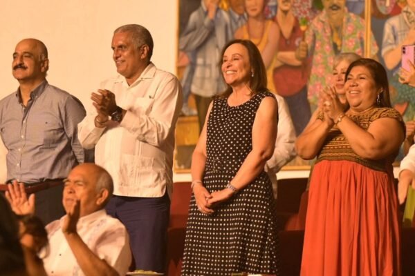 Noche inolvidable: espectacular gala artística de bolero en el Teatro Reforma