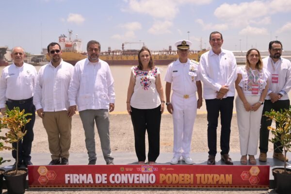 Polo de Desarrollo en Tuxpan, salda deuda histórica con el norte del estado: Rocío Nahle